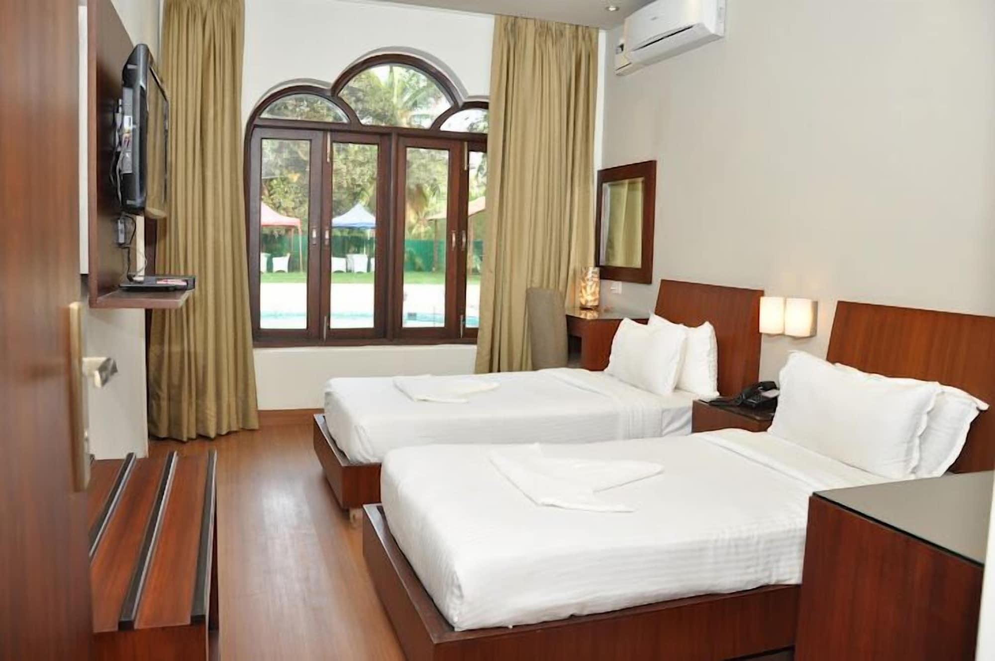 Sukhmantra Resort & Spa Candolim Exterior foto